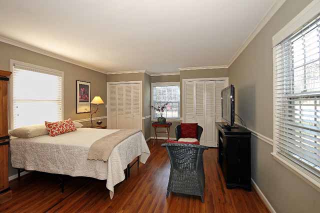 master bed 1st floor midtown tulsa home for sale