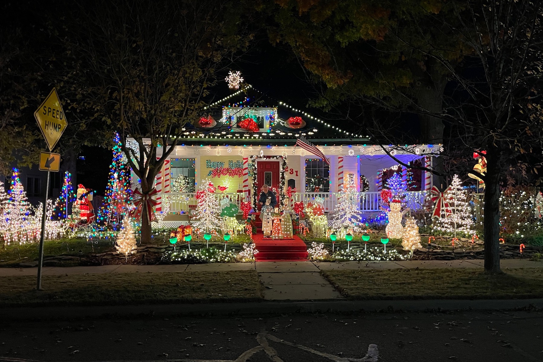 Private home with Christmas Lights Midtown Tulsa